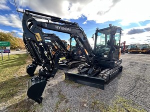 Nueva Miniexcavadora Hyundai HX40A Original de Corea con Motor Yanmar, Bomba Kawasaki, Certificación CE/EPA y Cucharón de 0.21m - Product Image 2