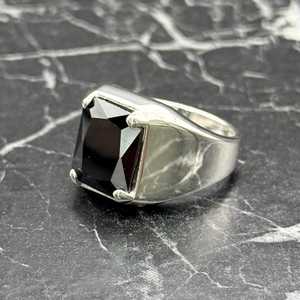 Anillo de Sello Minimalista para Hombre de Plata de Ley 925 con Ónix Negro, Anillo de Agata Negra Cuadrada con Metal de 14k, Regalo para Él - Product Image 3