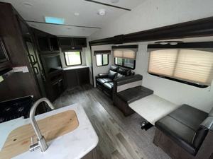 Caravanes de luxe d'occasion 2019 St-a-r-c-r-a-f-t T-e-l-l-u-r-i-d-e 250R-E-S - Product Image 6