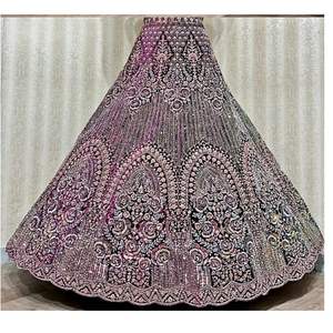 Riddhi Suman Designer Lehenga Bridal Wear con doble lata, Choli Jarakan sin coser y detalles hechos a mano - Product Image 2