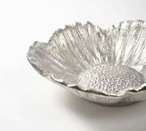 New Design Platter Floral New Design Tray <b>Metal</b> Wholesale Multi Sizes Modern Handcrafted Aluminum <b>Bowl</b> Trend Centre Piece - Product Image 5