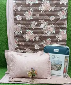 Neuestes Design Baumwollmaterial blumendruckmuster 4-teiliges Bettwäsche-Set Betttisch, Bettlaken und Kissen mit attraktiver Taschenverpackung
