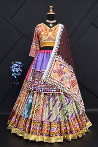 NUEVO LEHENGA CHOLI DUPATTA DE TRABAJO REVERSIBLE DE SEDA SUAVE CON ESTAMPADO DIGITAL DE DISEÑO MODERNO Y ELEGANTE PARA TODAS LAS TEMPORADAS, FIESTAS Y DIWALI - Product Image 6