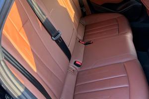 Voiture d'occasion fiable Audi A4 45 Premium Plus berline 2021, moteur turbo 4 cylindres, transmission intégrale - Product Image 5