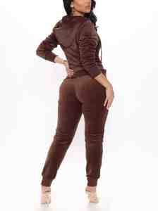 Ensemble de survêtement en molleton 2 pièces pour femme, hiver 2026, uni, avec logo brodé personnalisé et strass en forme de diamant sur le devant, 100% coton - Product Image 4