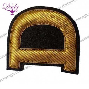 Broches personnalisées en fil métallique, épingle de sûreté, broderie à la main, couleurs personnalisées, logos, patchs brodés promotionnels de haute qualité - Product Image 2