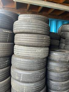 Pneus de voiture commerciaux d'occasion toutes saisons, pneus de 20 pouces à profil bas pour voitures 195/65R15, 205/55R16,SUV PCR pneu disponible en vrac - Product Image 2