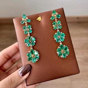 ต่างหูมรกตสีทอง14K ลายดอกไม้เครื่องประดับทันสมัยสำหรับผู้หญิงทนทานและสะดวกสบายเลือกของขวัญได้ในโอกาสพิเศษ - Product Image 4