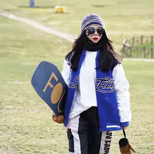 Venta al por mayor clásico estilo universitario Letterman chaqueta para hombres parches bordados chaqueta de etiqueta privada proveedor - Product Image 3