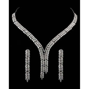 Compre Conjuntos de Collares de Plata de Ley 925 de Primera Calidad para Mujer con Diamantes de Corte Marquesa y Circonita con Perla para Fiestas, Bodas y Regalos - Product Image 3