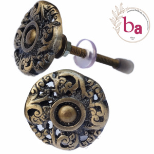 Tiradores y tiradores de cajón de armario de filigrana de flores de latón antiguo Conectores de mango elegante y soportes de estante Venta caliente - Product Image 1