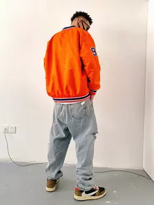 Logo personnalisé Hommes Femmes Varsity Jacket Vente en gros Super Qualité Noir Foncé Toile Col Montant Vestes avec Cuir - Product Image 5