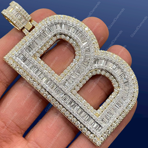 Exclusivo Colgante Unisex de Plata de Ley 925, Estilo Hip Hop, Personalizable con Letras, Bañado en Rodio, de Alta Calidad, con Diamantes Brillantes - Product Image 2