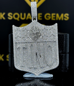 Pendentif logo personnalisé, pendentif logo en moissanite glacé, pendentif logo hip hop pour homme, diamants en moissanite, bijoux de rappeur personnalisés - Product Image 1