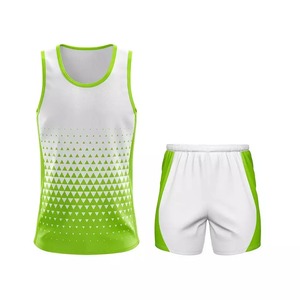 Venta al por mayor logotipo personalizado Unisex secado rápido poliéster Jogging uniforme transpirable sin costuras gris dos piezas chándal conjunto más correr - Product Image 1