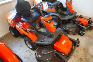 เครื่องตัดหญ้าแบบ Zero Turn ยี่ห้อ Kubota ดีเซล สำหรับอุตสาหกรรม สภาพใช้งานแล้ว/ใหม่ รุ่น T2295 รับผลิตแบบ OEM/ODM ปรับแต่งได้ - Product Image 2