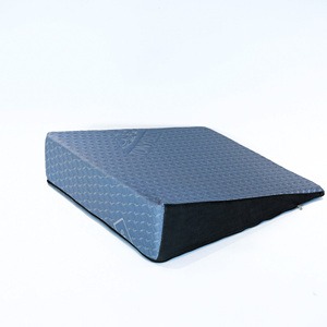 OEM Custom Built Vietnam Factory Soulagement de la santé Anti-Reflex Oreiller en latex Remplissage en mousse Confort géométrique Livraison rapide d'approvisionnement en gros - Product Image 1