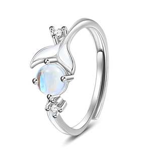 Anillo Ajustable de Plata de Ley con Cola de Ballena Brillante Jeulia, Chapado en Oro Vintage - Product Image 2