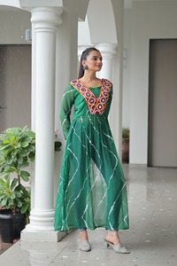 Boutique india de alta demanda, verde, calidad premium, elegante, impresionante, Kurti Navratri, ropa de fiesta étnica, ropa de novia para mujer - Product Image 5