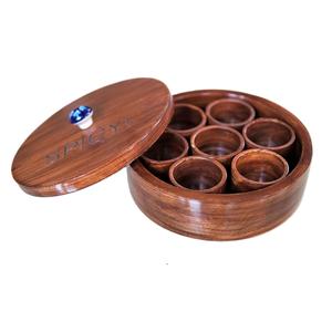 Boîte à épices en bois polyvalente au design rond | Masala Dani indien traditionnel avec compartiments pour le rangement et l'organisation de la cuisine - Product Image 1