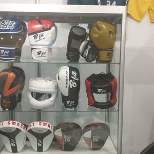 Guantes de Boxeo Profesionales 2022 (16oz) de Cuero Pakistaní con Logotipo y Diseño Personalizados, Modelo BE-8079 Benefit Enterprise - Product Image 5