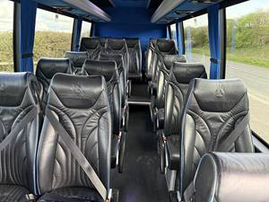 Fourgonnette Sprinter 2025 |   Minibus diesel 15-19 places |   Bus de passagers à toit haut LWB pour navette aéroportuaire et tourisme - Product Image 5