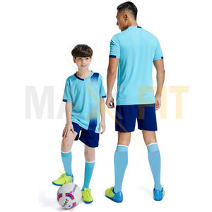 Uniforme de football à séchage rapide de meilleure qualité, uniforme de football respirant de bonne qualité fabriqué sur mesure par les entreprises MAXFIT - Product Image 4