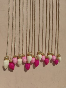 Perla pesada de 4 pies con guirnaldas de loto Sola Wood Lotus Buds Bead colgante de pared para decoración de Kalyanam y Golu - Product Image 6