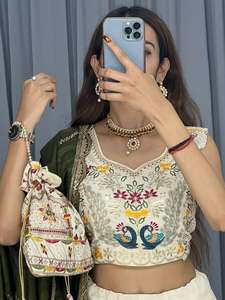 ชุด lehenga choli จากนักออกแบบผ้าเกรดสูงสไตล์ดั้งเดิมทำงาน zari สวยงามสำหรับงานแต่งงานงานปาร์ตี้ - Product Image 6