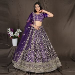 ชุดเลเฮนกาโชลีงานหนัก |   ชุดเลเฮนกาเจ้าสาวดีไซน์ล่าสุดสำหรับงานแต่งงาน งานเลี้ยง และชุดประจำชาติ - Product Image 2