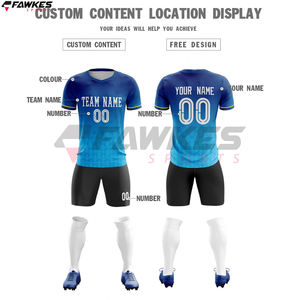 Impression par sublimation en gros avec nom de l'équipe personnalisé de couleur unie ensembles de vêtements de football pour hommes uniforme de football - Product Image 4