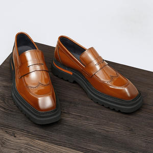 รองเท้าหนังกลับนิ่มแบบ Brogue ขอบเจาะรู พื้นรองเท้าน้ำหนักเบา รองเท้าลำลองสำหรับผู้ชาย รองเท้าแฟชั่น - Product Image 3