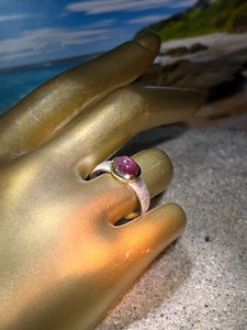 Bague de mariage vintage faite à la main en argent sterling 925 plaqué or 18 carats avec rubis étoilé naturel serti clos, super fin, 6 rayons, certifié tiers - Product Image 2