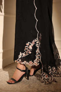 ชุดเดรสยาวผ้าชีฟองปักลายสวยงาม พร้อมประดับตกแต่งแบบเลเฮนกา โชลี สำหรับงานปาร์ตี้ - Product Image 5