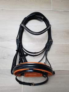 Brida de Alta Calidad para Caballo de Sangre Caliente, Cuero Negro/Castaño, Diadema con Pedrería, Riendas Acolchadas para Montar a Caballo, para Caballos de Alta Gama - Product Image 2