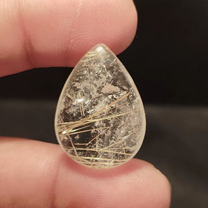 หินควอตซ์รูไทล์สีทองธรรมชาติคุณภาพสูง รูปทรงลูกแพร์ ขัดเงา - Product Image 1