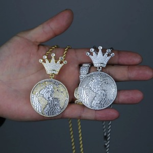 Collier Pendentif Globe Couronne en Argent Sterling 925 Moissanite Sertie de Pierres, Bijoux Hip Hop, Pendentif Carte du Monde Coupe Baguette pour Hommes - Product Image 4