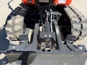 Miniexcavadora Kubota K008-5 con Giro de Cola Cero, Microexcavadora Diésel con Sistema Hidráulico Auxiliar - Product Image 5