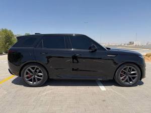 NUOVO 2026 Range Rover Sport Dynamic SE P530 (523 CV) 8 cilindri Benzina Trazione Integrale Cambio Automatico Guida a Sinistra - Product Image 5