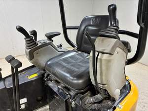 รถขุดตีนตะขาบ แคตเตอร์พิลลาร์ รุ่น CAT301.7 ปี 2020 เครื่องจักรอุตสาหกรรมมือสอง สภาพดี คุณภาพสูง เครื่องยนต์ เกียร์ ปั๊ม 1.8 - Product Image 2