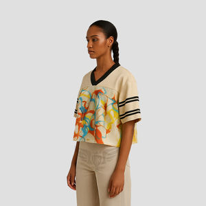 เสื้อเจอร์ซีย์วินเทจสำหรับผู้หญิงขายส่ง เสื้อเจอร์ซีย์ตาข่ายลายกราฟิก คอวี เสื้อยืดฟุตบอลสไตล์วาร์ซิตี้ - Product Image 3