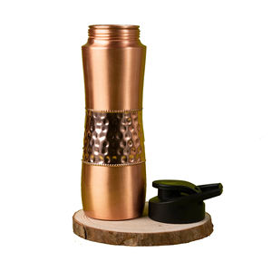 Presentamos una nueva botella de cobre y agua Sipper con mate y fondo martillado con botella de Sipper de cobre con acabado pulido espejo - Product Image 1