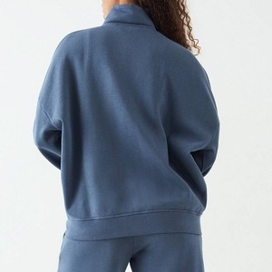 Ensemble 2 pièces en molleton de coton personnalisé avec logo OEM pour femme : sweat-shirt zippé et pantalon de jogging coupe droite, ajustement décontracté, poids moyen 350 GSM - Product Image 4