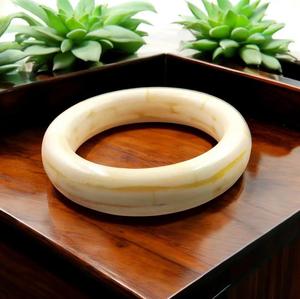 Brazalete de Hueso de Búfalo Natural, Joyería Artesanal de Hueso de Búfalo - Product Image 3