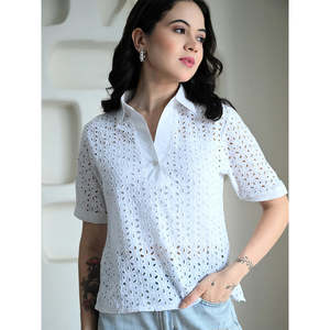 Camisa de Verano de Algodón Blanco Clásico con Estilo Bohemio, Media Manga con Detalle de Botones, Cuello Relajado y Diseño Transpirable - Product Image 4