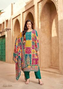 Nouvel ensemble Kurti et Dupatta traditionnel pour femme, toutes saisons, en mousseline pure, imprimé numérique, viscose, boutons Aari, par Maruti Fashion Designer - Product Image 6