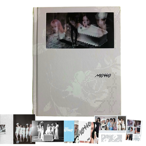 ITZY Motto 12º Mini Álbum [Photobook Versión B] CD con 3 Fototarjetas, Pegatinas, Postales, Marcadores, Póster Plegable, Bloc de Notas, K-Pop - Product Image 1