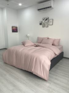 ENSEMBLE DE LITERIE TENCEL JACQUARD NJ6803 design luxueux et sophistiqué, adapté à tout espace de chambre sûr pour la santé des utilisateurs - Product Image 2