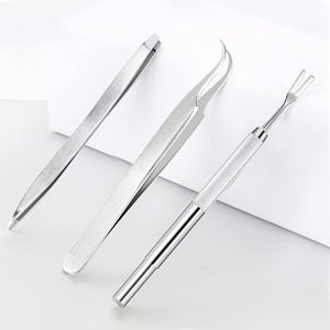 Pince à tiques professionnelle en acier inoxydable, double face, pour l'élimination des tiques chez les personnes, fabrication pakistanaise - Product Image 2