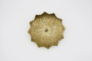 ถาดเสิร์ฟอาหารทองเหลืองเคลือบเงาโลหะถาดเสิร์ฟอาหารมีสีทองถาดเสิร์ฟอาหารทรงกลมทำจากทองเหลืองคุณภาพสูง - Product Image 3